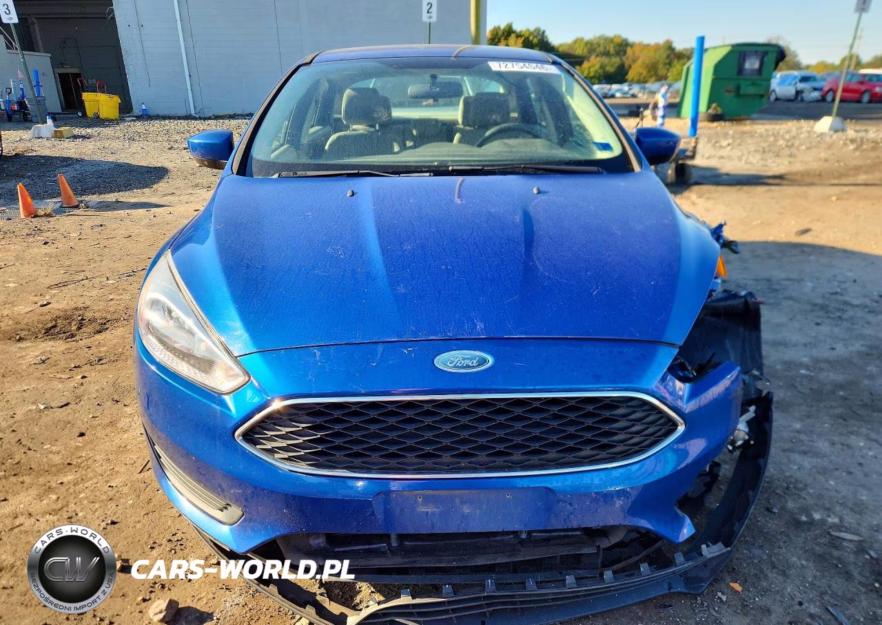 2018 Ford Focus Se VIN:1FADP3F27JL202122 - 5
