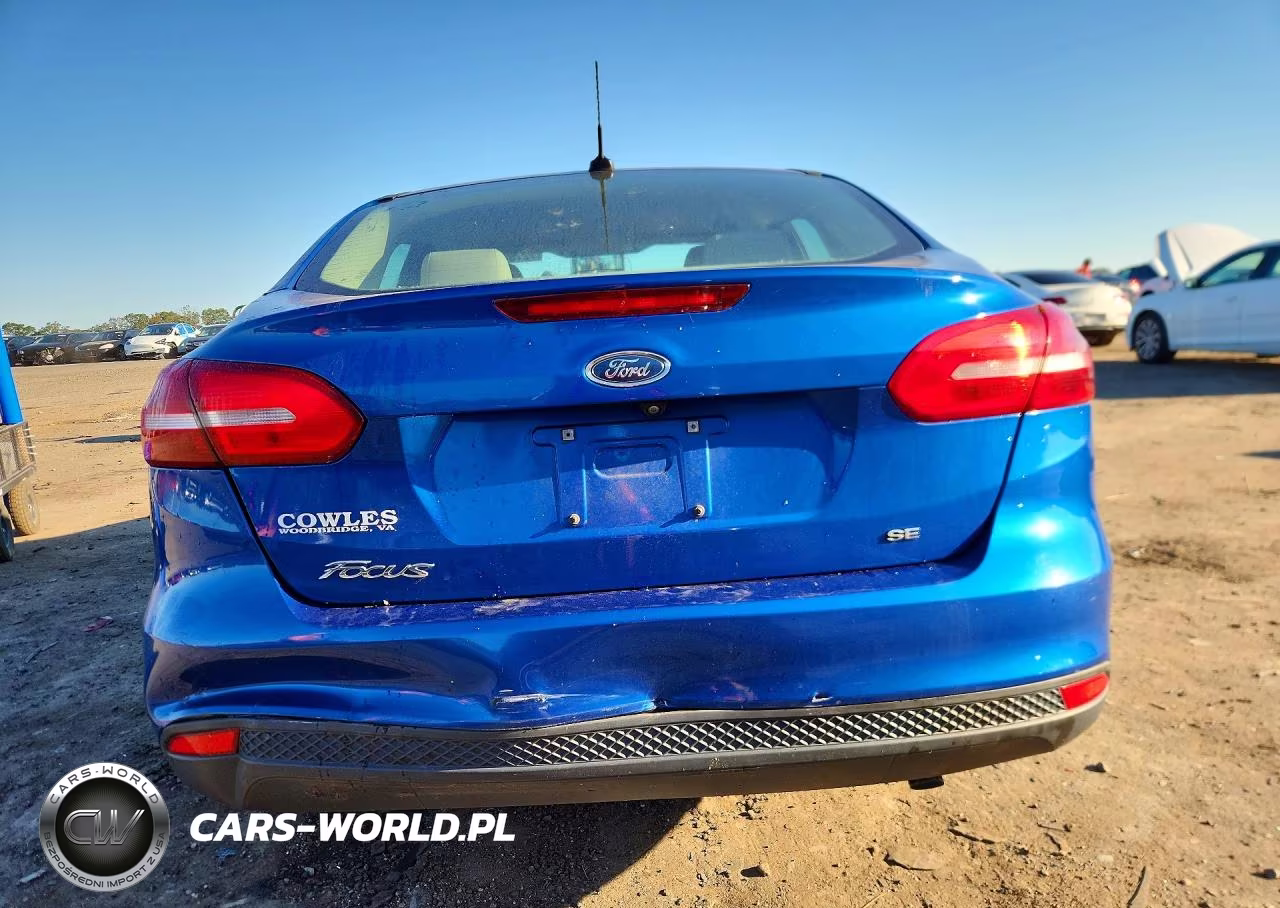 2018 Ford Focus Se VIN:1FADP3F27JL202122 - 6