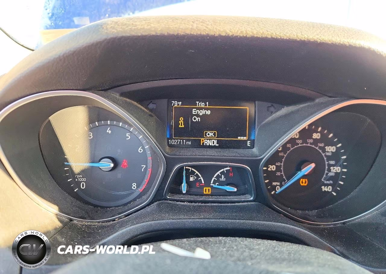 2018 Ford Focus Se VIN:1FADP3F27JL202122 - 9