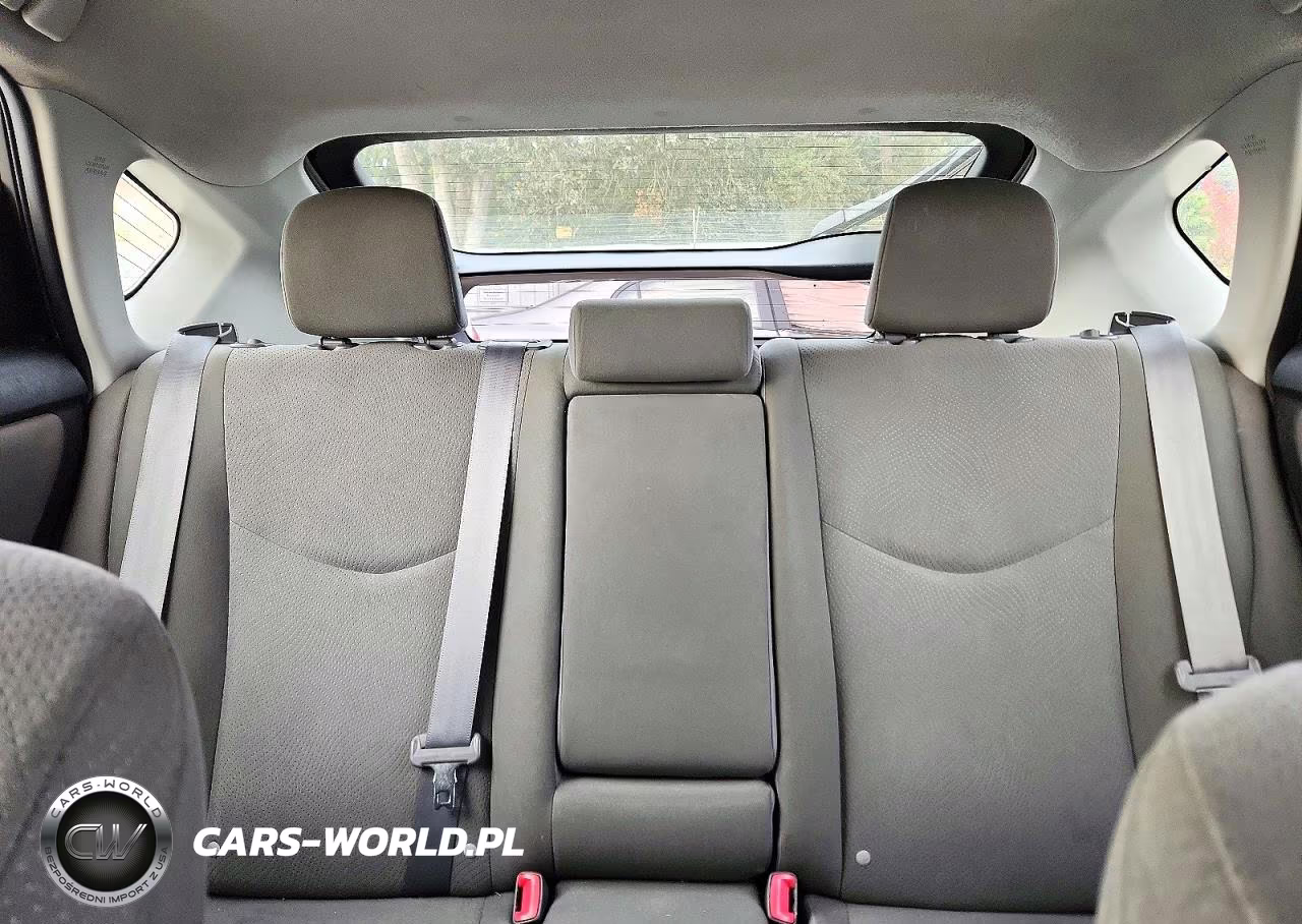 2012 Toyota Prius Plug-In Hybrid Base VIN:JTDKN3DP0C3025373 - 10