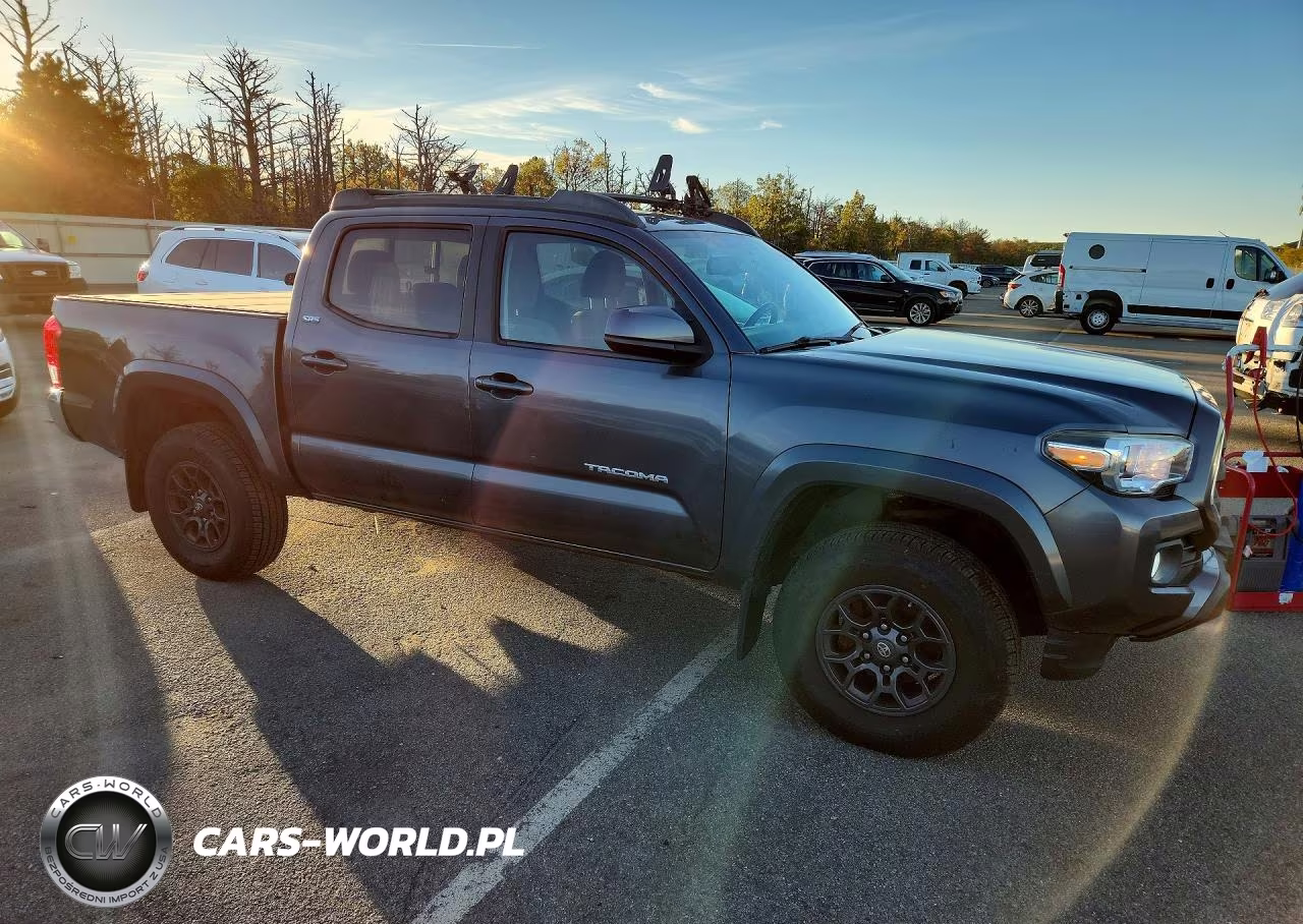 2017 Toyota Tacoma Sr5 V6 VIN:5TFCZ5AN9HX055222 - 4