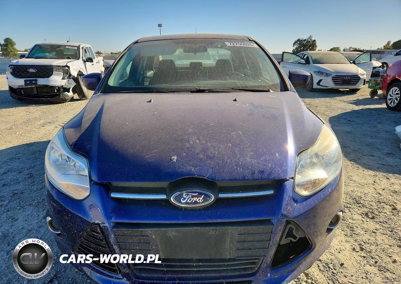 FORD FOCUS SE VIN:1FAHP3F24CL452843 - 5