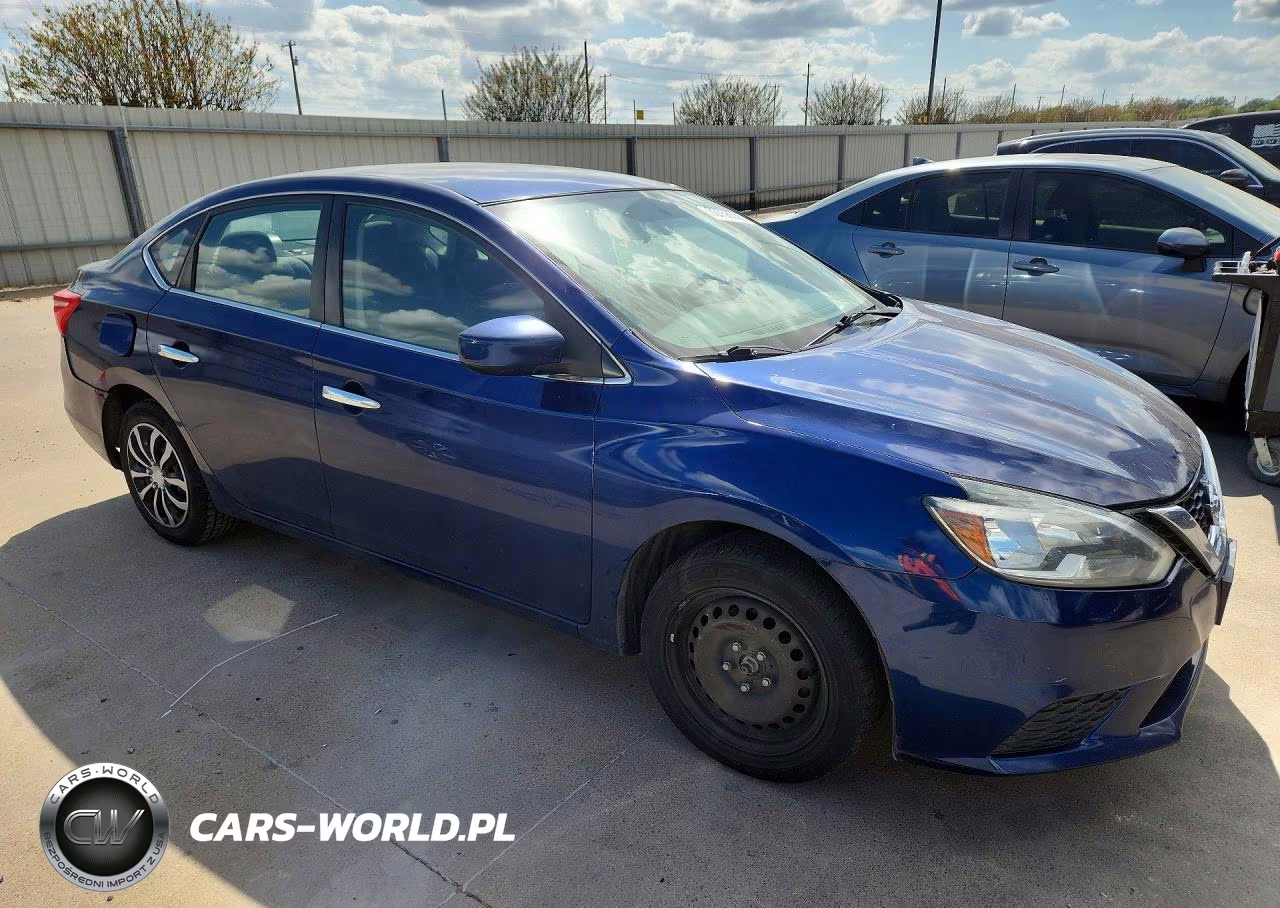 2018 Nissan Sentra S VIN:3N1AB7AP2JY325326 - 4