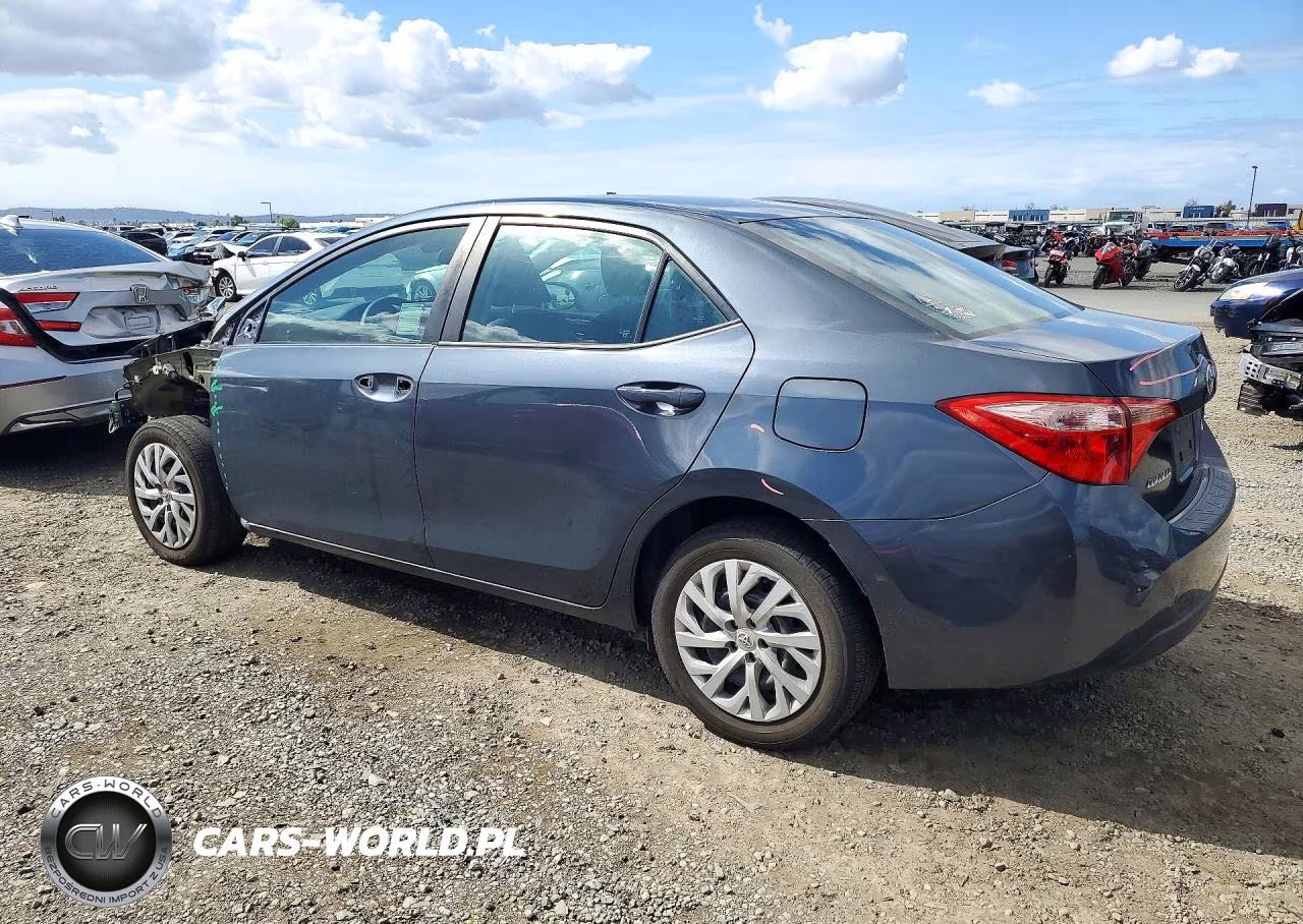 2018 Toyota Corolla Le VIN:5YFBURHE1JP849353 - 2