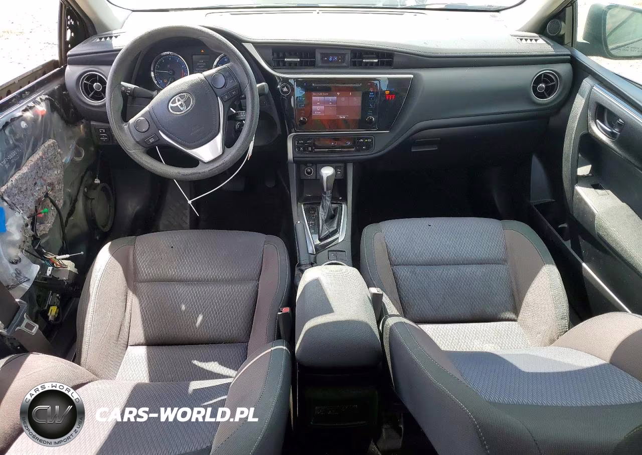 2018 Toyota Corolla Le VIN:5YFBURHE1JP849353 - 8