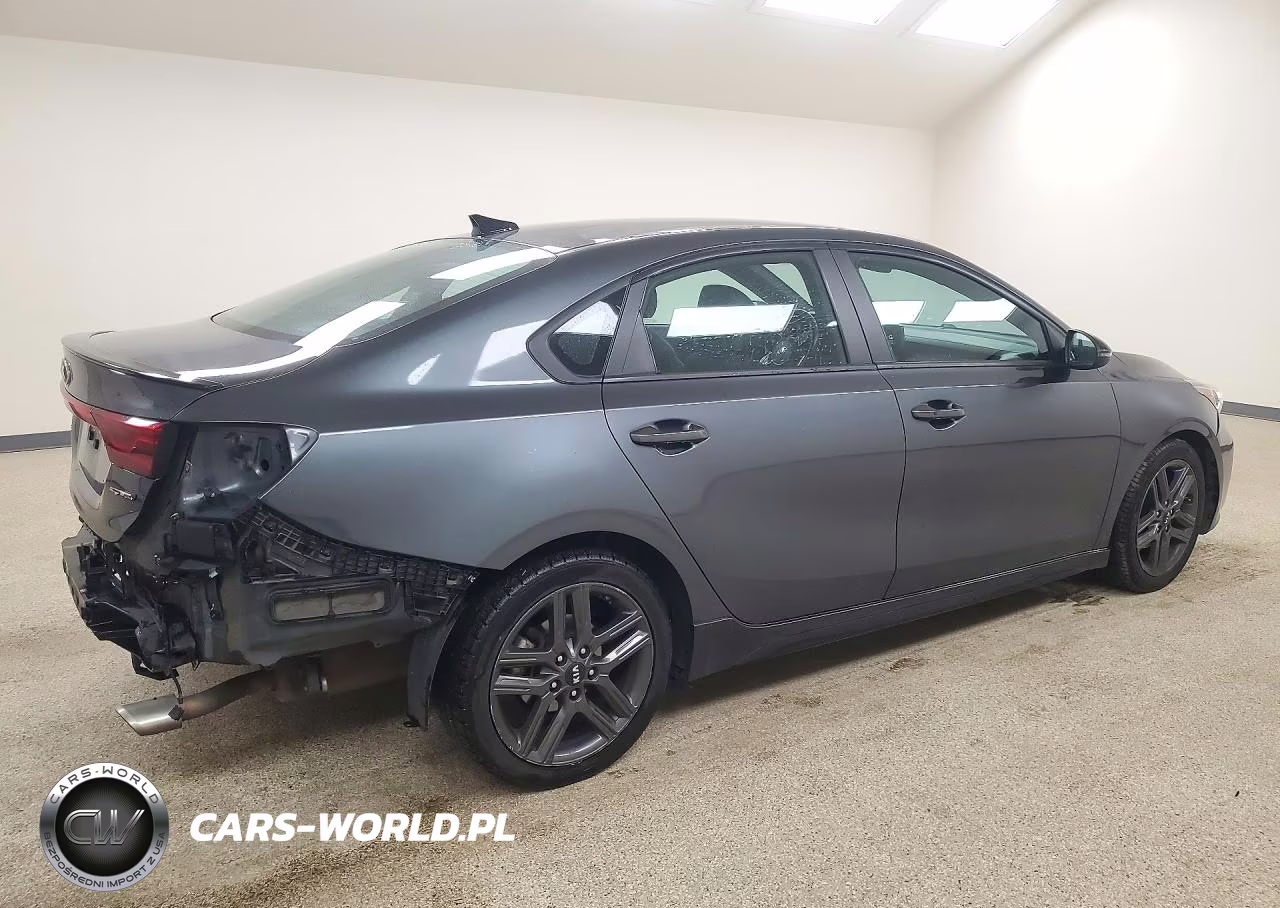 2021 Kia Forte Gt Line VIN:3KPF34AD0ME336724 - 3