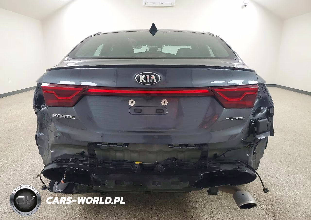 2021 Kia Forte Gt Line VIN:3KPF34AD0ME336724 - 6