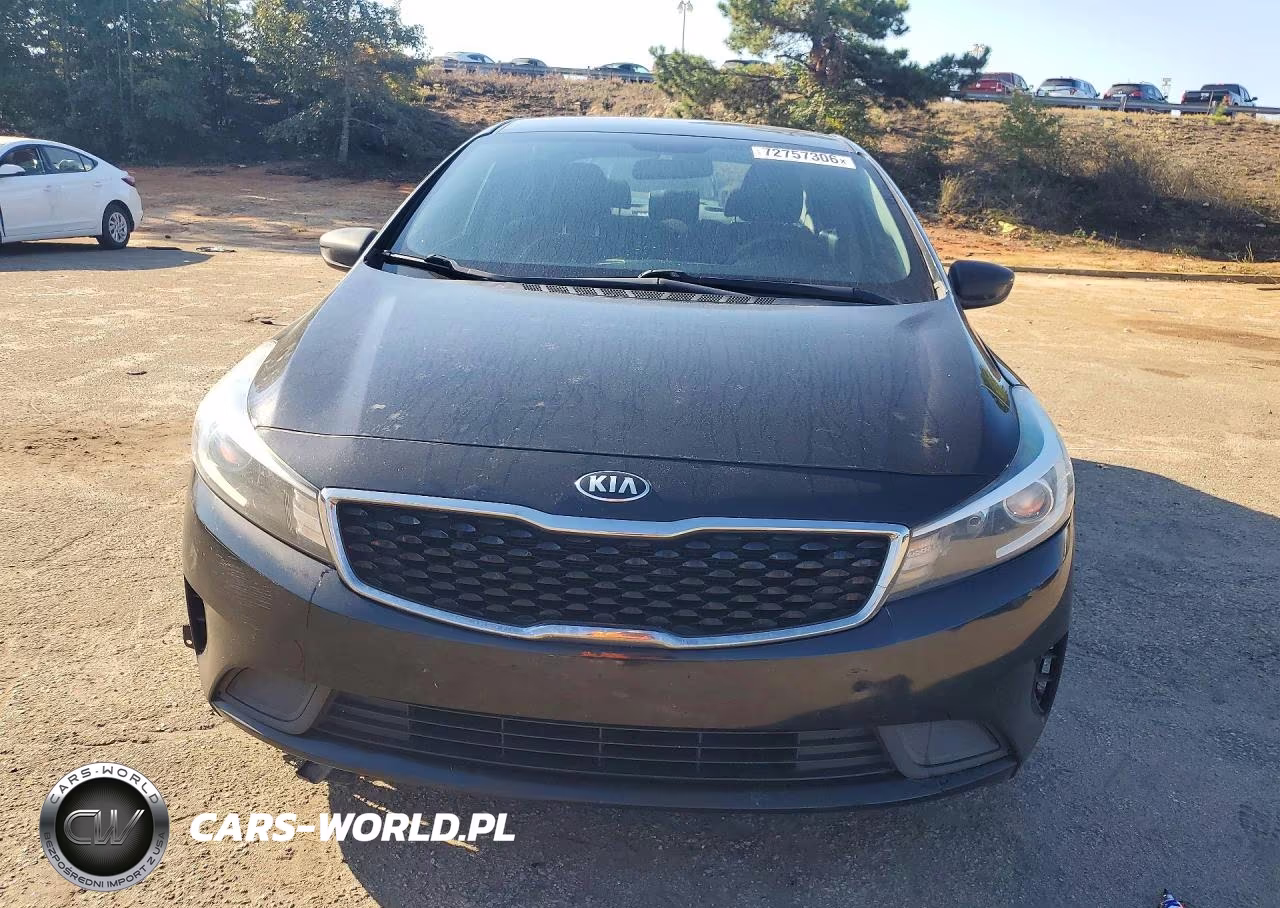 2017 Kia Forte Lx VIN:3KPFK4A74HE098170 - 5