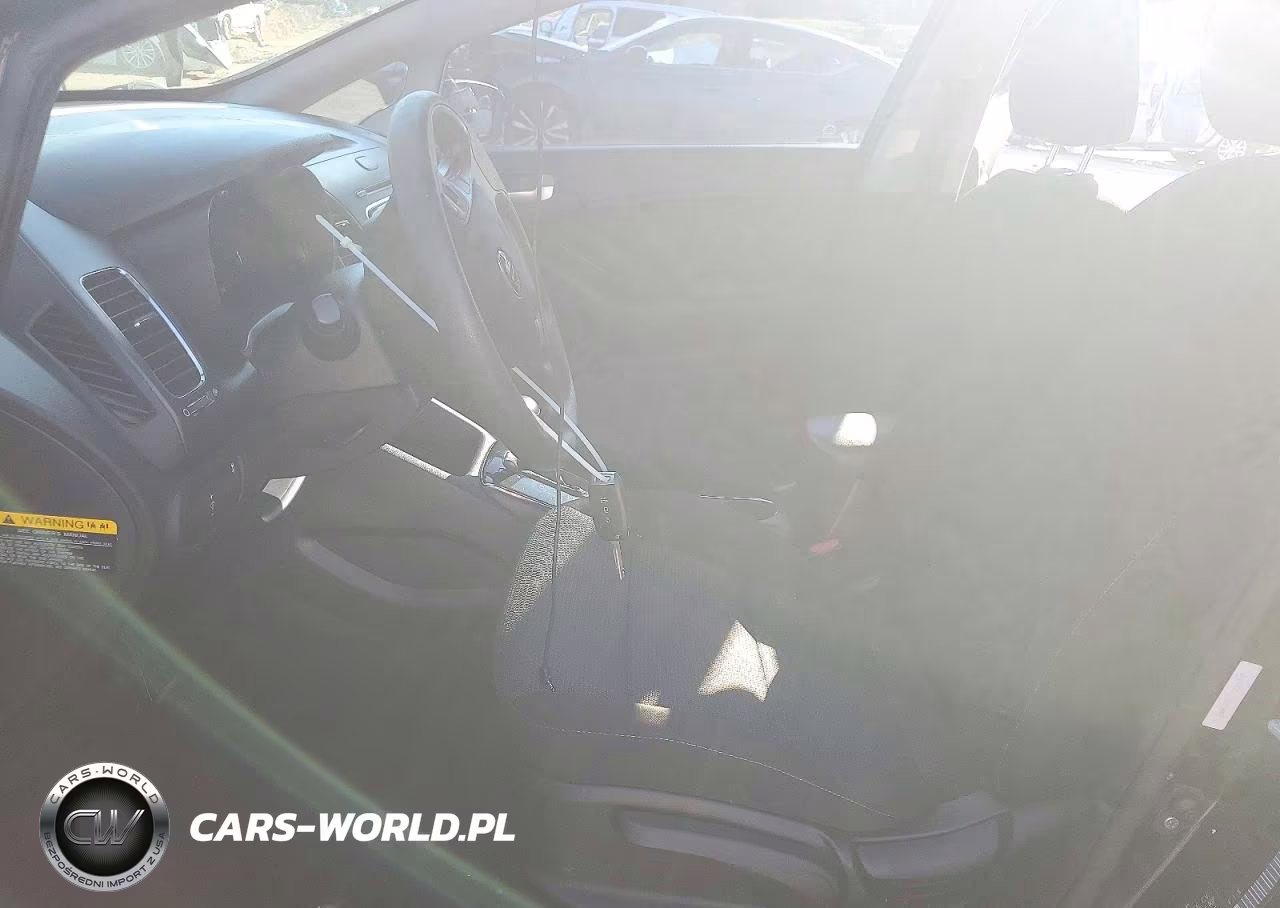 2017 Kia Forte Lx VIN:3KPFK4A74HE098170 - 7