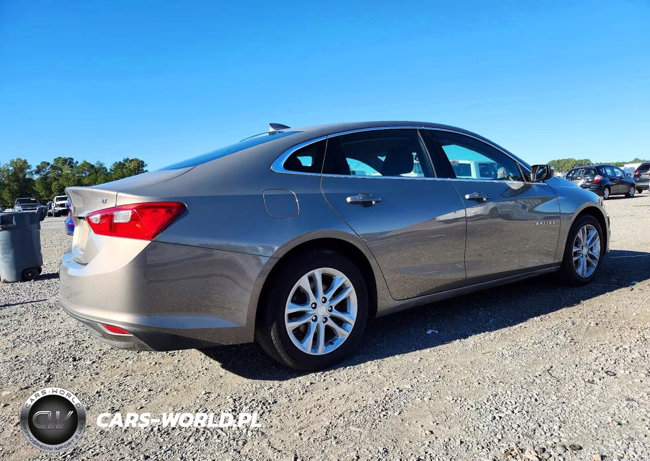2017 Chevrolet Malibu Lt VIN:1G1ZE5ST1HF195265 - 3