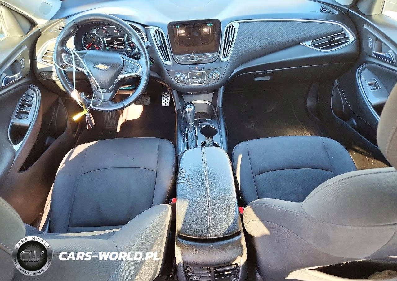 2017 Chevrolet Malibu Lt VIN:1G1ZE5ST1HF195265 - 8
