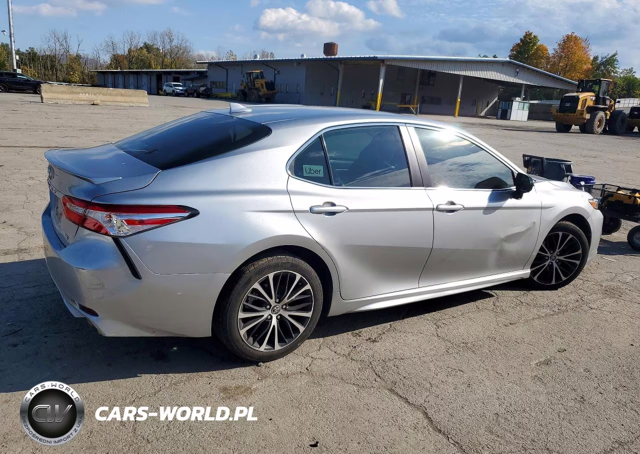 2020 Toyota Camry Se VIN:4T1G11AK5LU935721 - 3