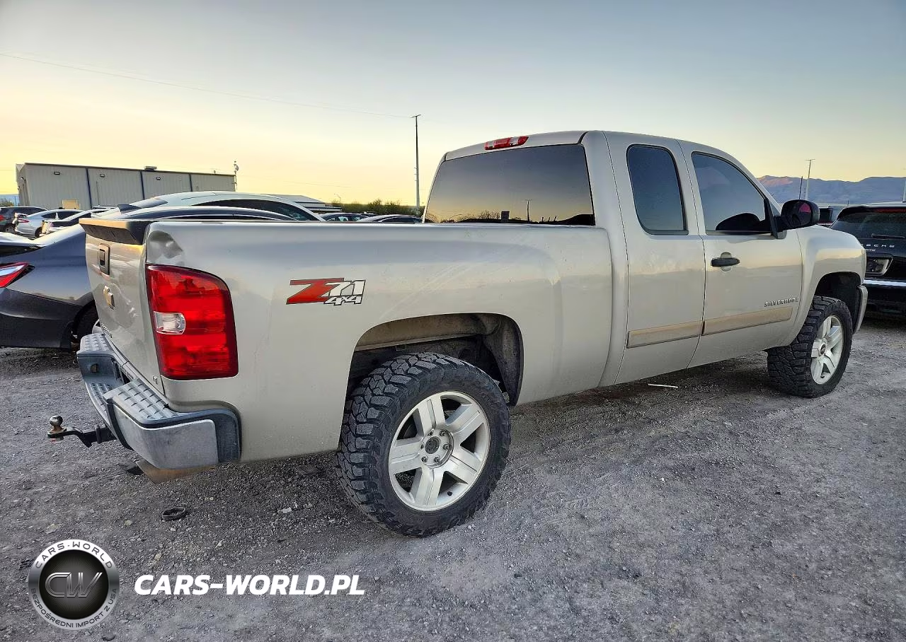 2008 Chevrolet Silverado K1500 VIN:1GCEK19J48Z269658 - 3