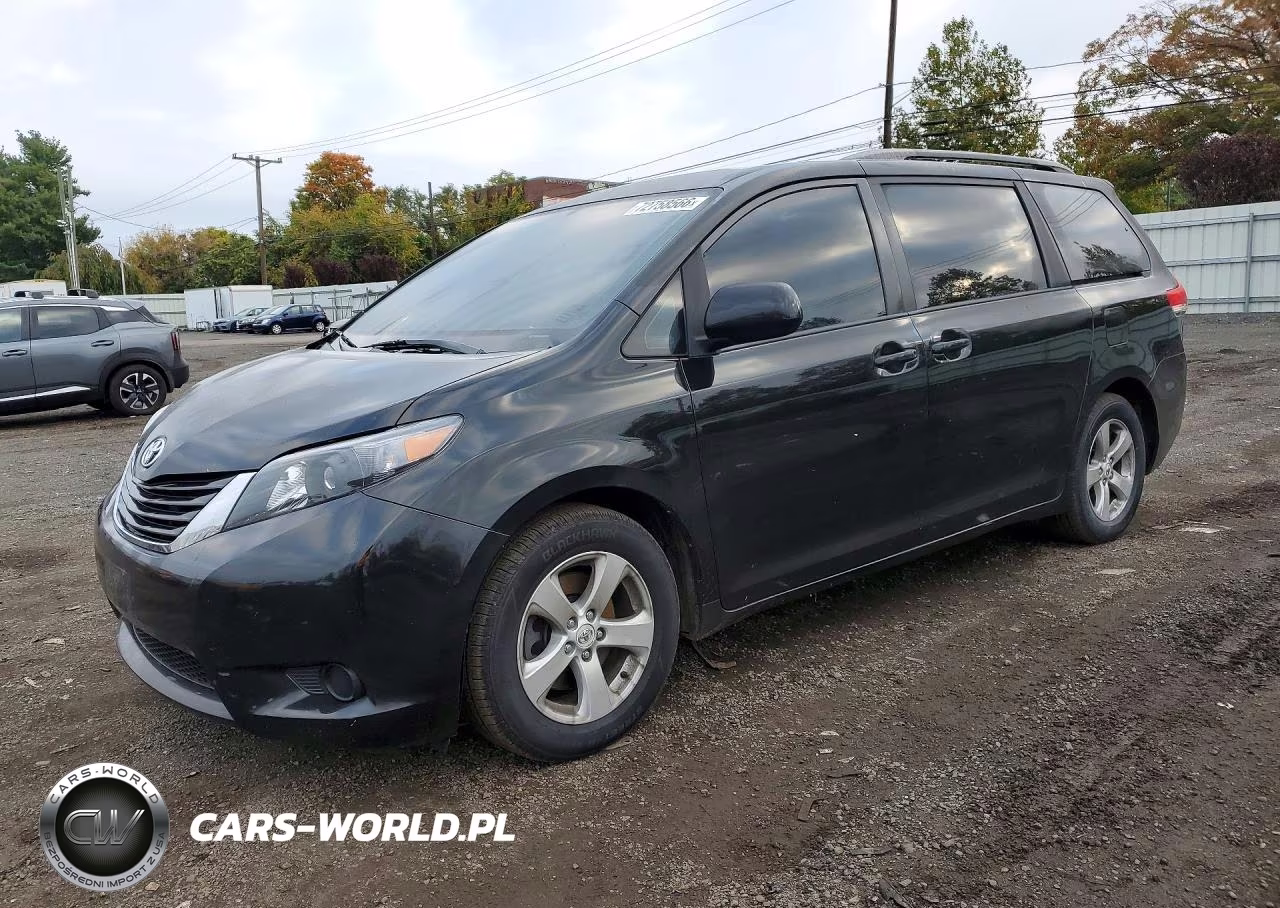 2012 Toyota Sienna Le