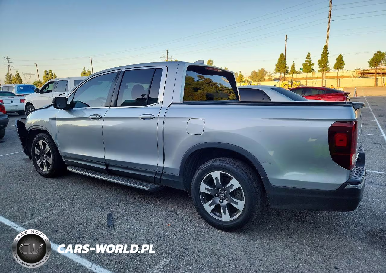 2017 Honda Ridgeline Rtl VIN:5FPYK2F6XHB008020 - 2