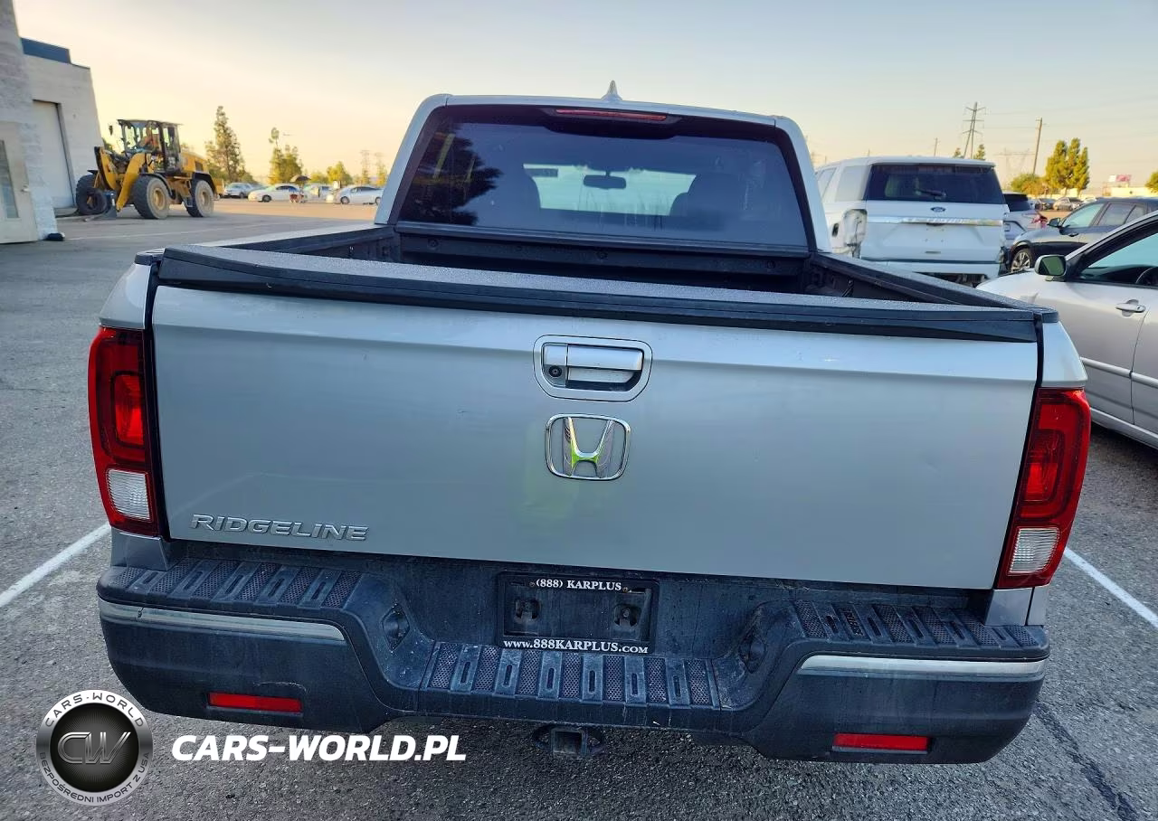 2017 Honda Ridgeline Rtl VIN:5FPYK2F6XHB008020 - 6