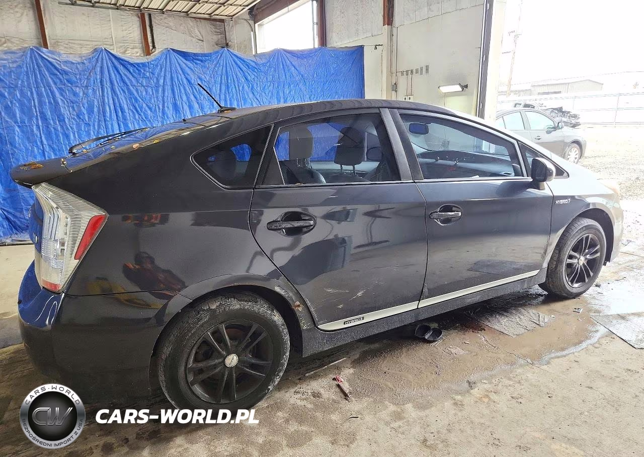 2011 Toyota Prius Five VIN:JTDKN3DU0B0302738 - 3