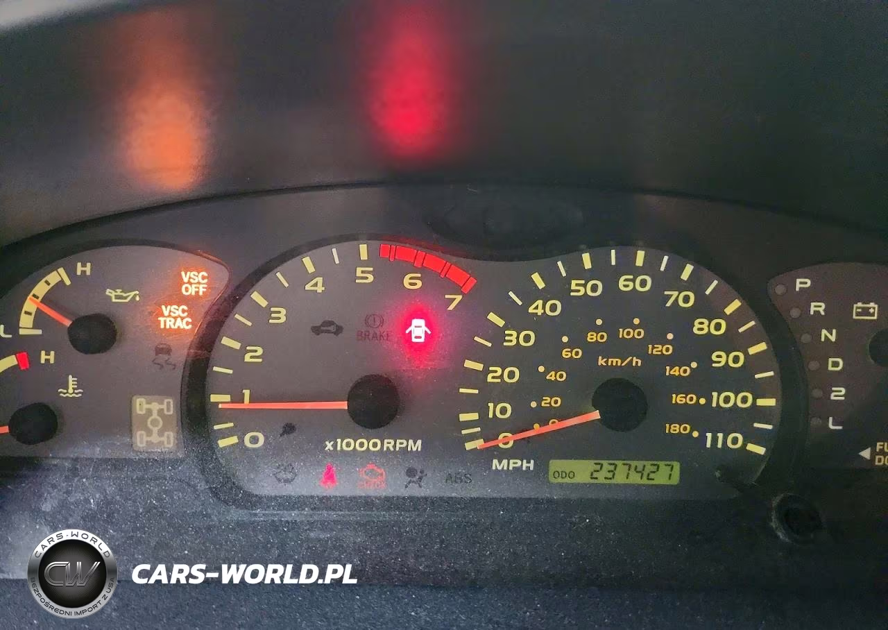 2001 Toyota Sequoia Limited VIN:5TDBT48A71S056455 - 9