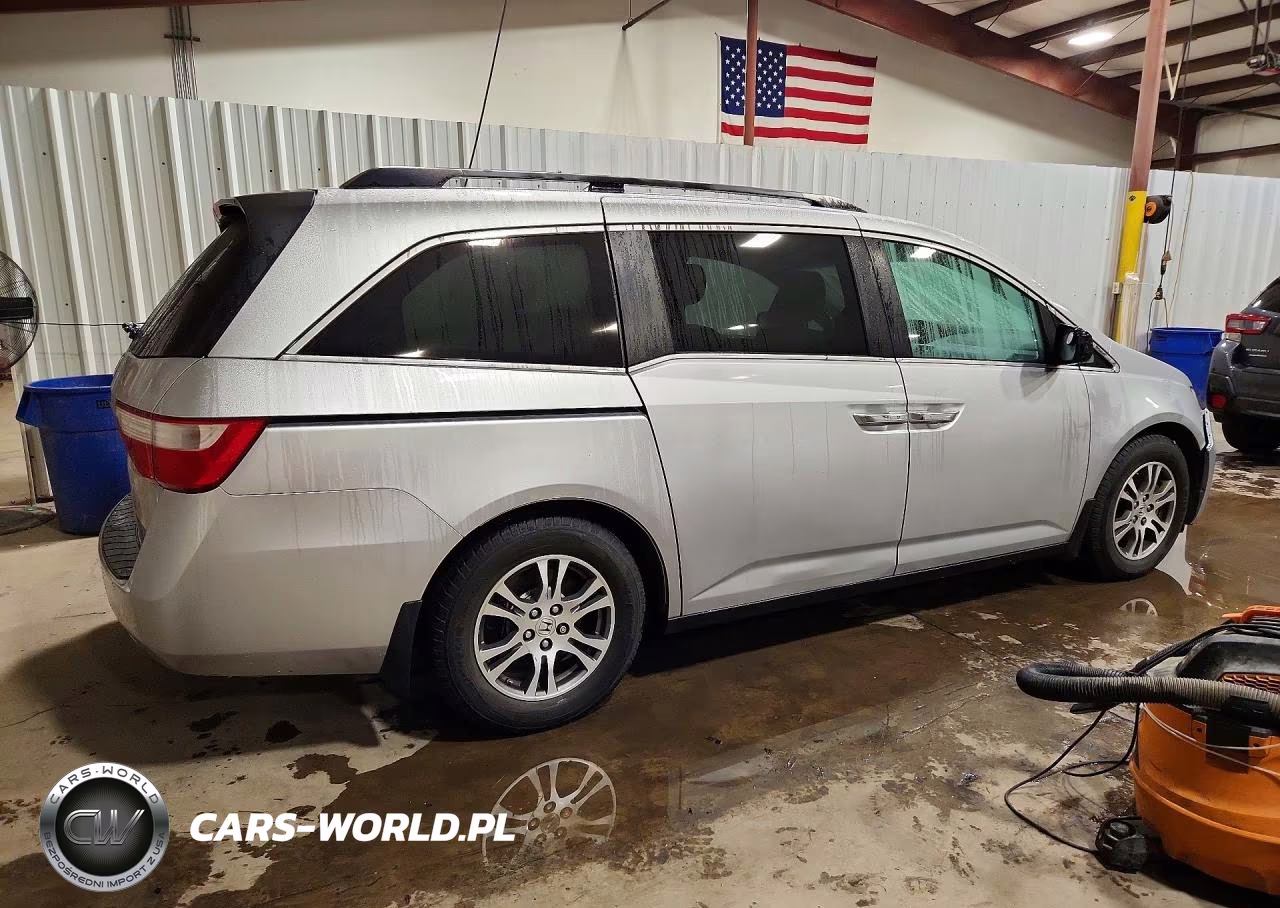 2012 Honda Odyssey Exl VIN:5FNRL5H61CB078748 - 3
