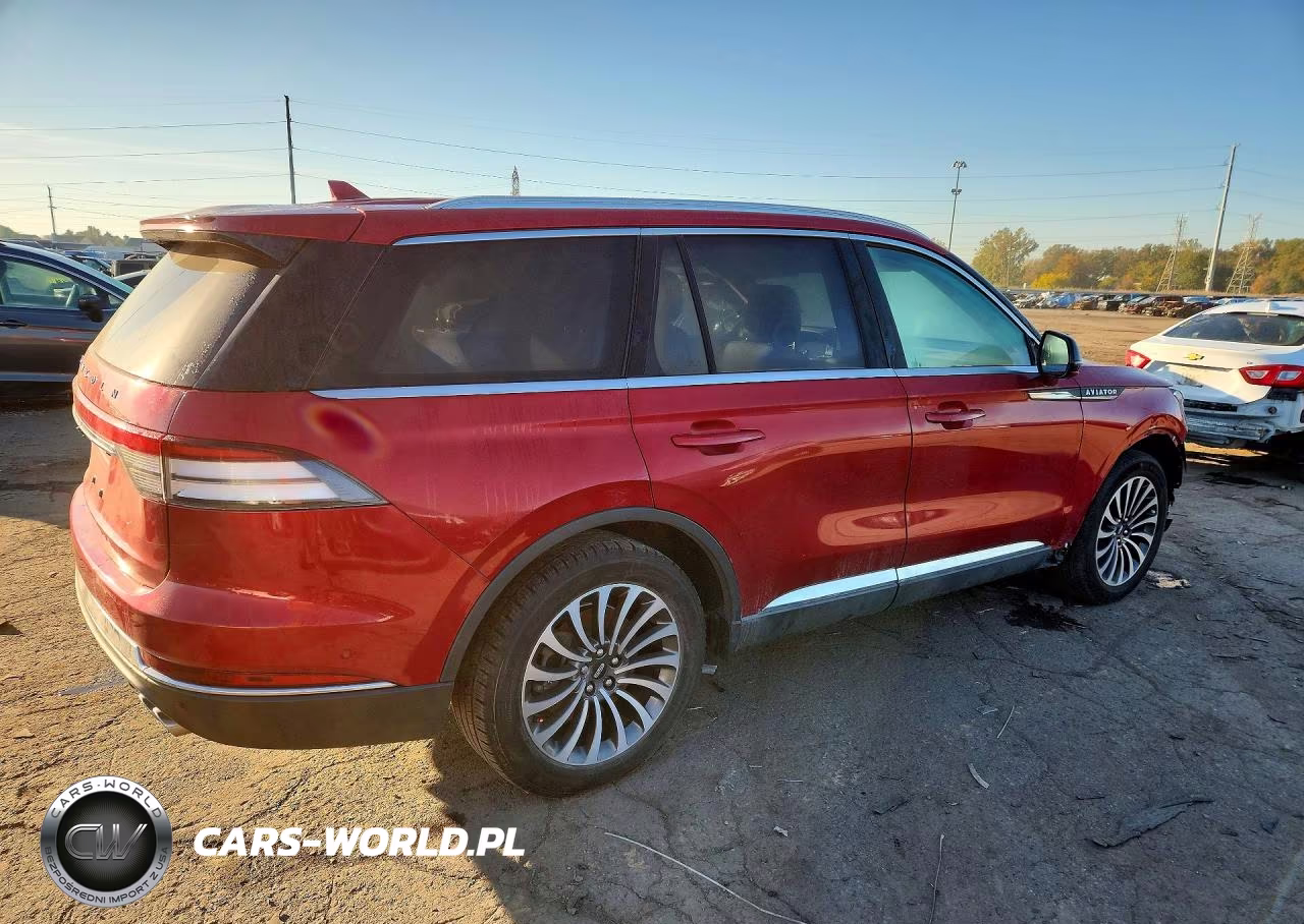 2020 Lincoln Aviator Reserve VIN:5LM5J7XC8LGL06864 - 3