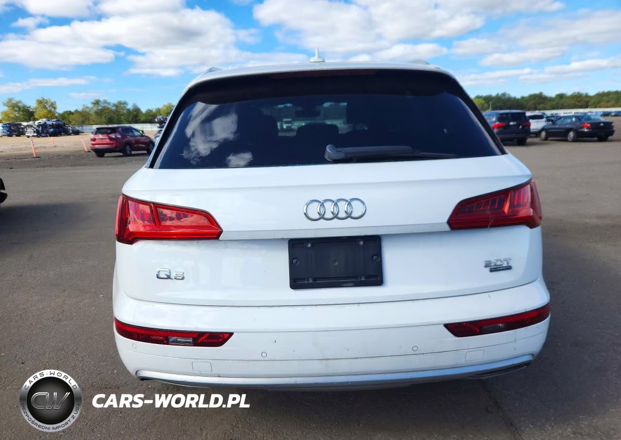 2018 Audi Q5 Premium Plus VIN:WA1BNAFY2J2003236 - 6