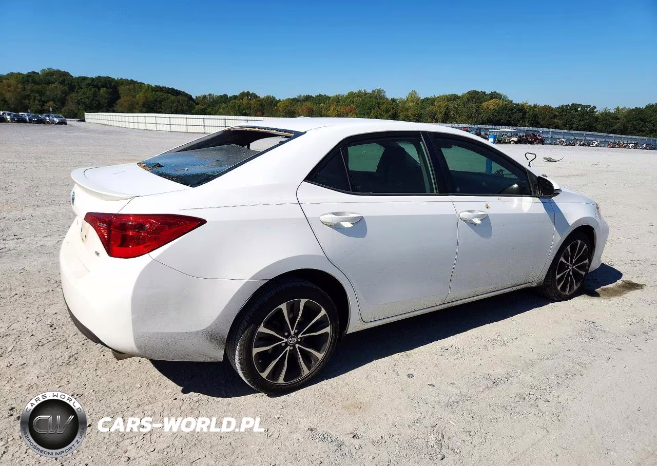 2017 Toyota Corolla Se VIN:2T1BURHE9HC878416 - 3