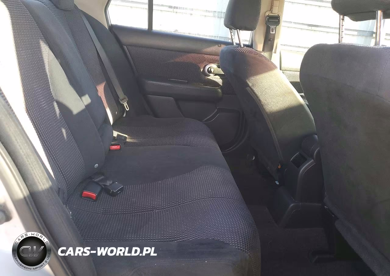2010 Nissan Versa 1.8 S VIN:3N1BC1AP8AL376471 - 10