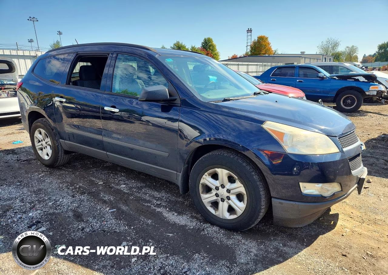 2011 Chevrolet Traverse Ls VIN:1GNKRFED1BJ402904 - 4