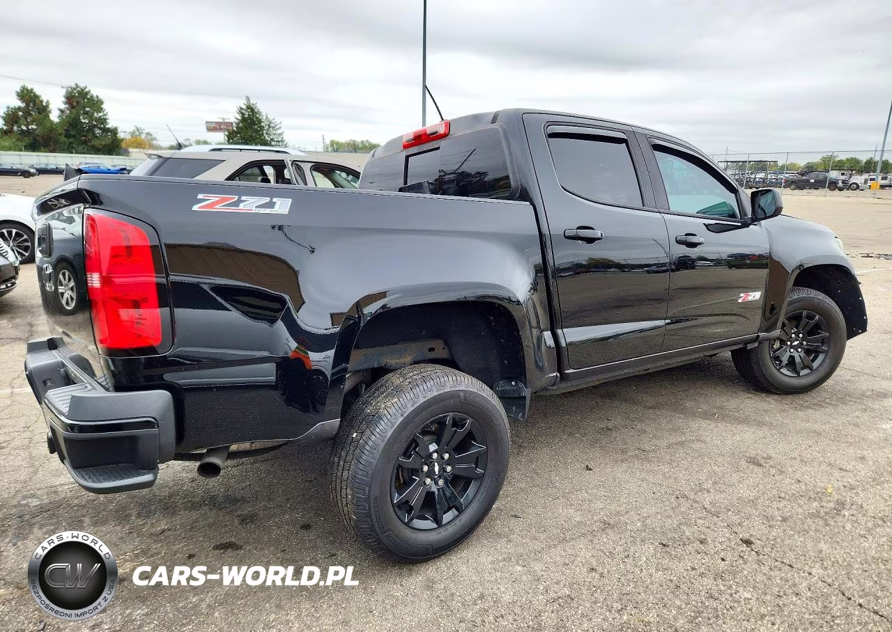 2017 Chevrolet Colorado Z71 VIN:1GCGTDEN2H1301148 - 3