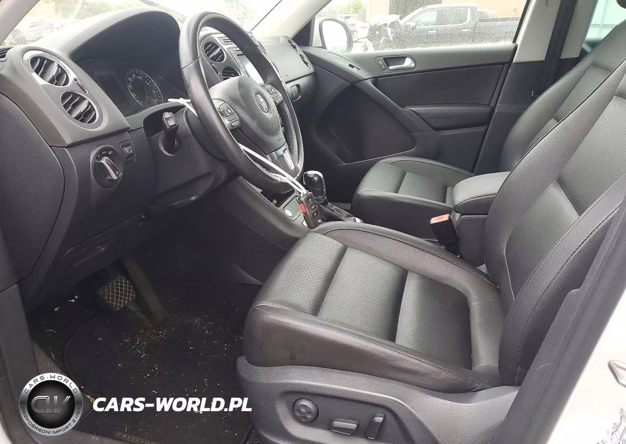 2017 Volkswagen Tiguan Wolfsburg VIN:WVGRV7AX1HW502324 - 7