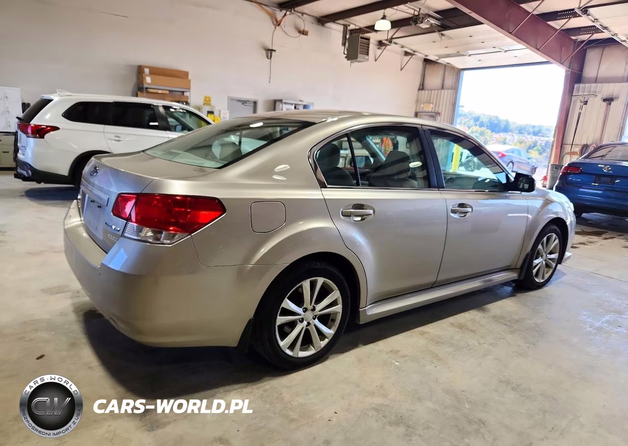 2014 Subaru Legacy 2.5I VIN:4S3BMBA6XE3037901 - 3