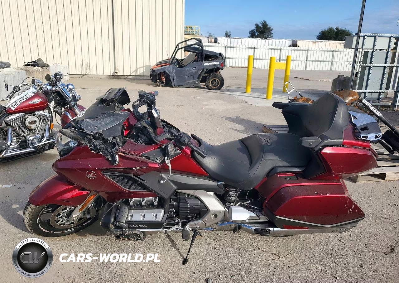 2018 Honda Gl1800 VIN:JH2SC7909JK001432 - 3