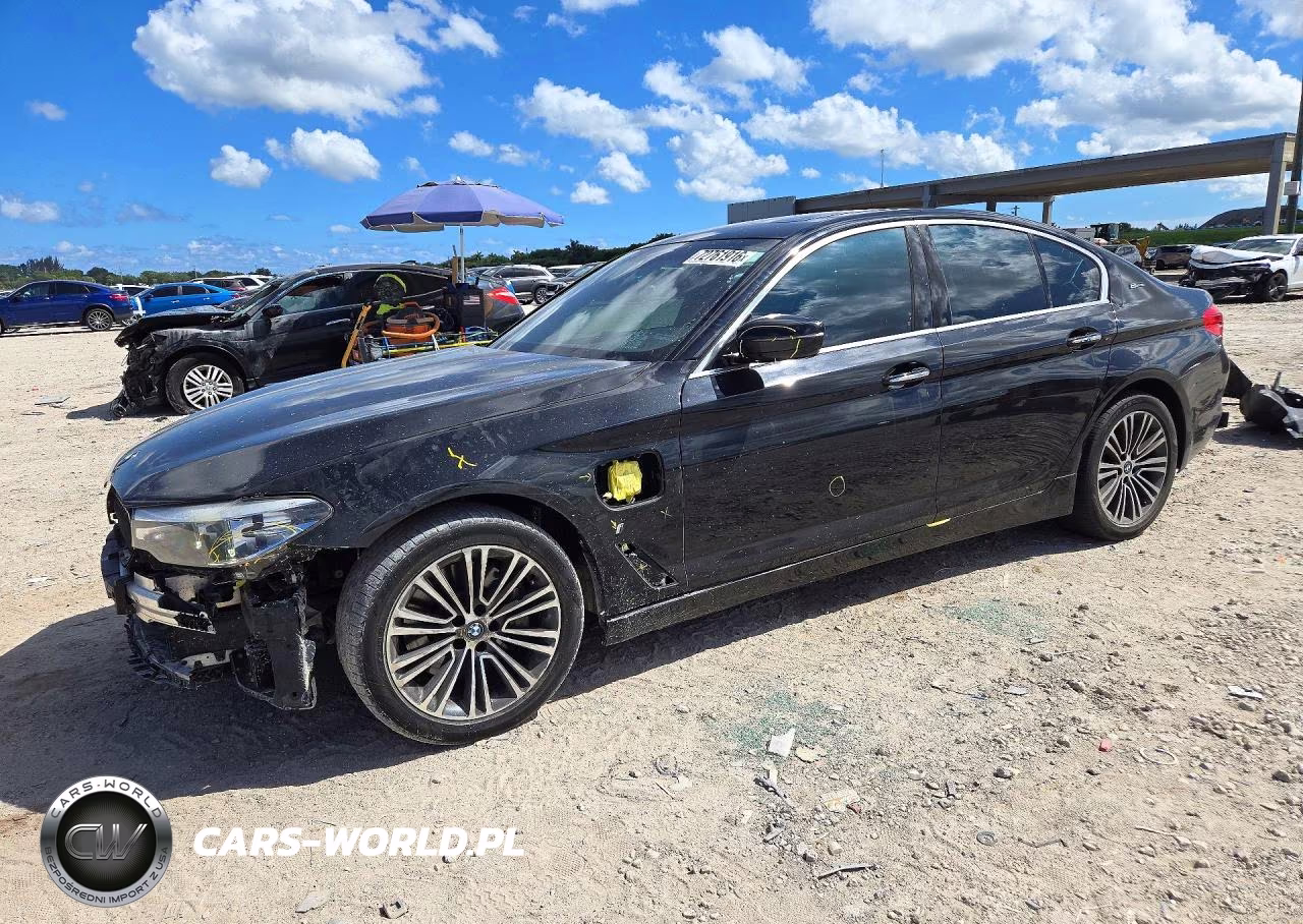 2018 BMW 530E