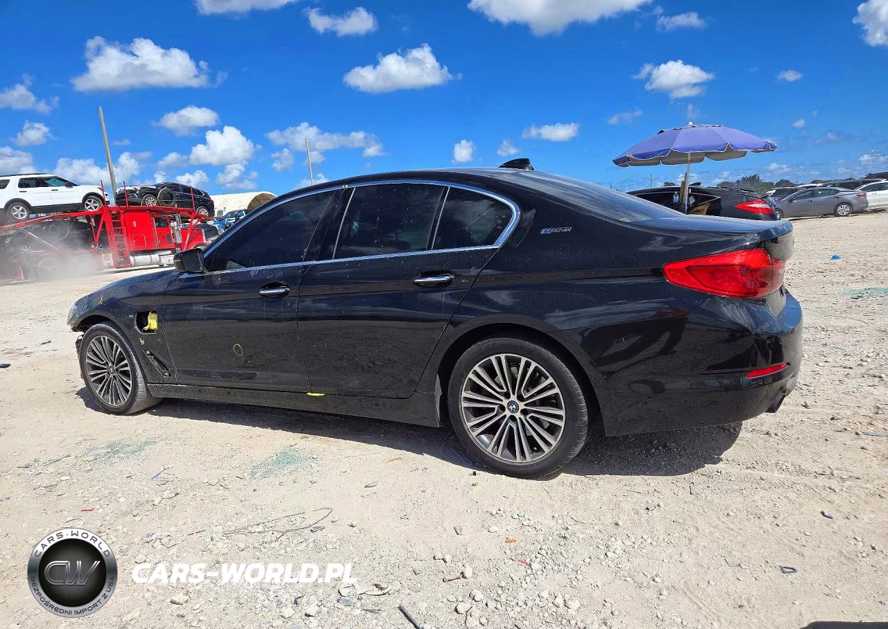 2018 BMW 530E VIN:WBAJA9C53JB034434 - 2