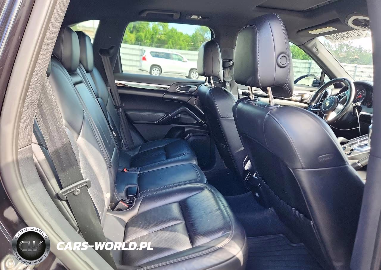 2016 Porsche Cayenne VIN:WP1AA2A26GKA10641 - 11