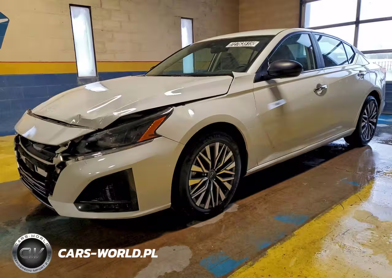 2025 Nissan Altima Sv