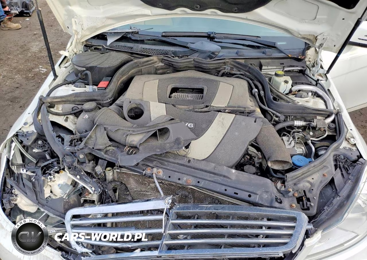2012 Mercedes-Benz C 300 4Matic VIN:WDDGF8BB3CR197262 - 11