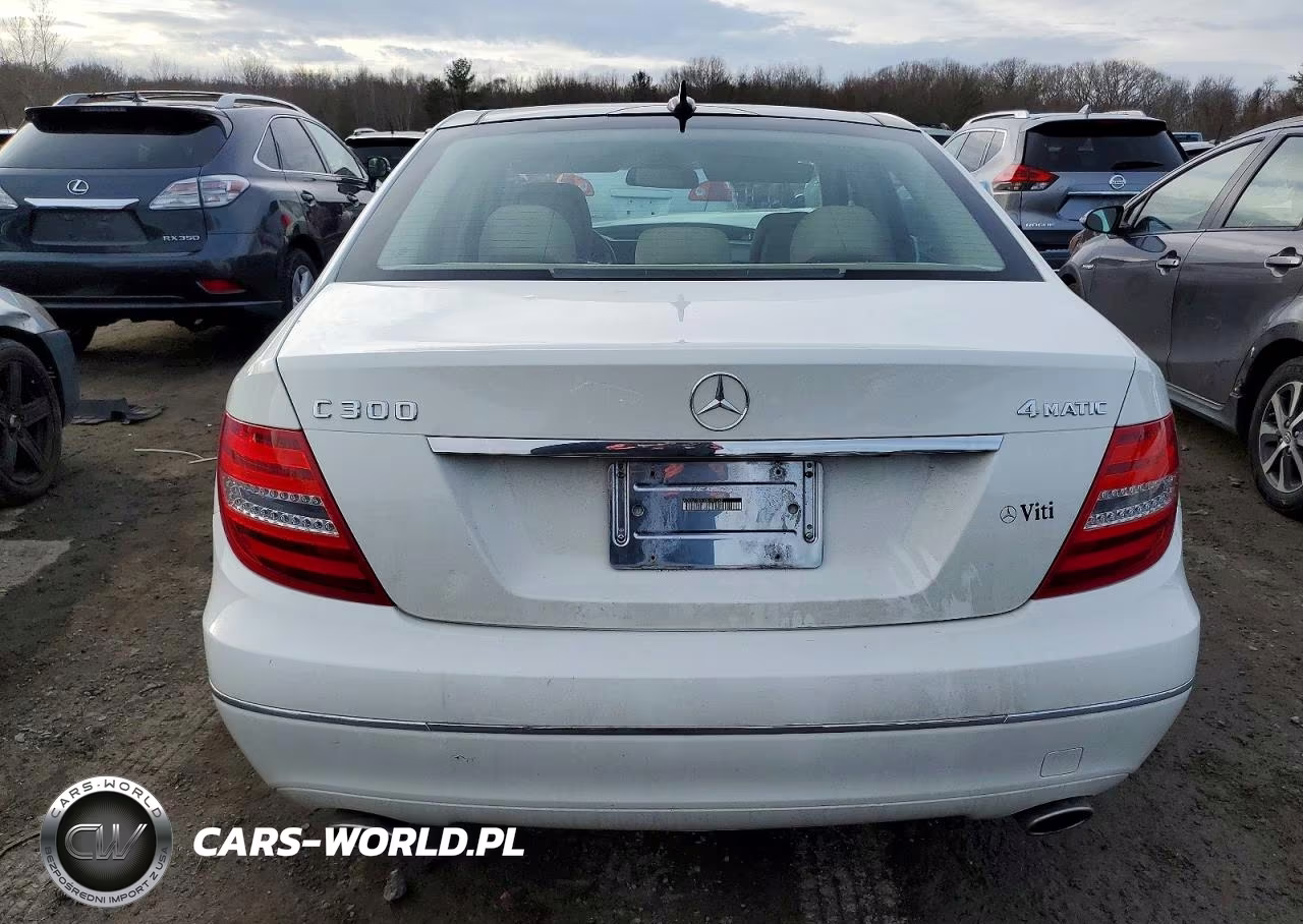 2012 Mercedes-Benz C 300 4Matic VIN:WDDGF8BB3CR197262 - 6