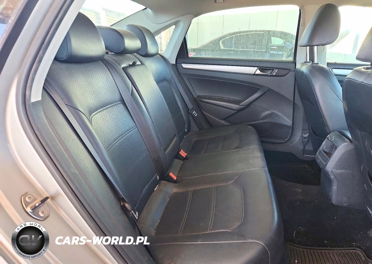 2014 Volkswagen Passat S VIN:1VWAT7A32EC043044 - 10