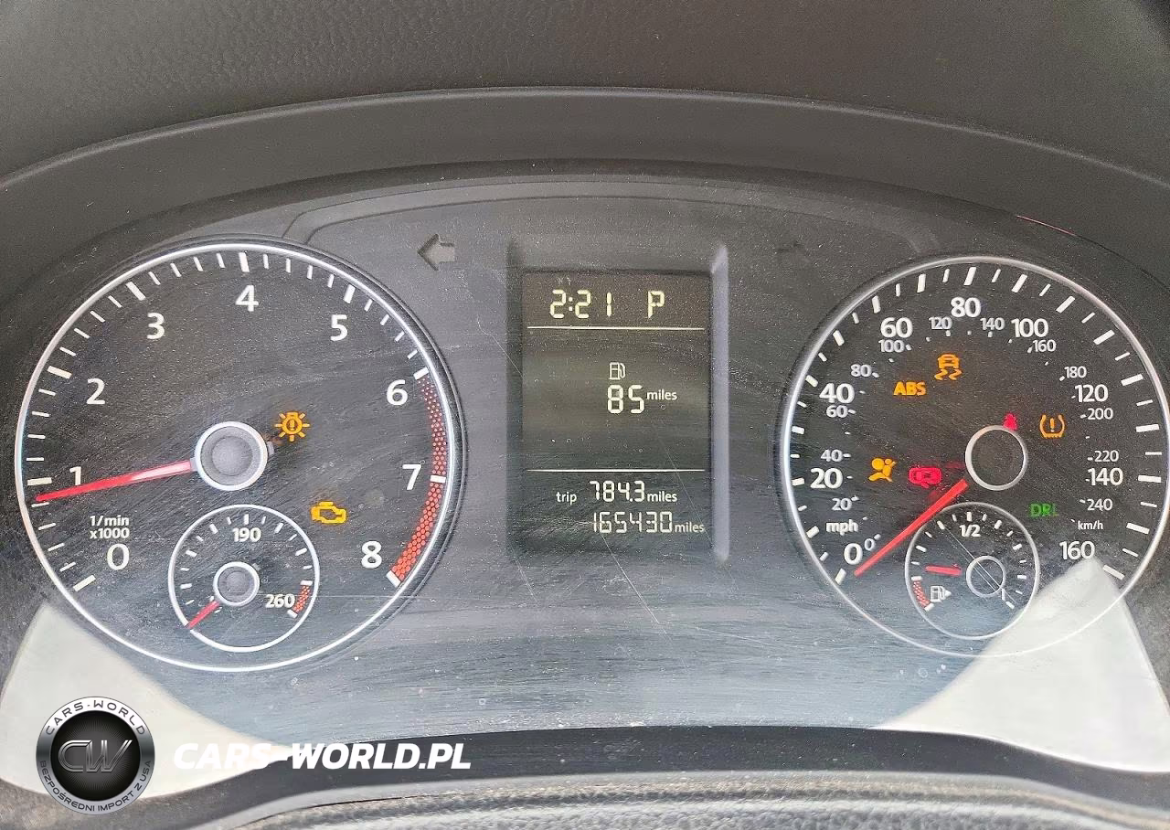 2014 Volkswagen Passat S VIN:1VWAT7A32EC043044 - 9