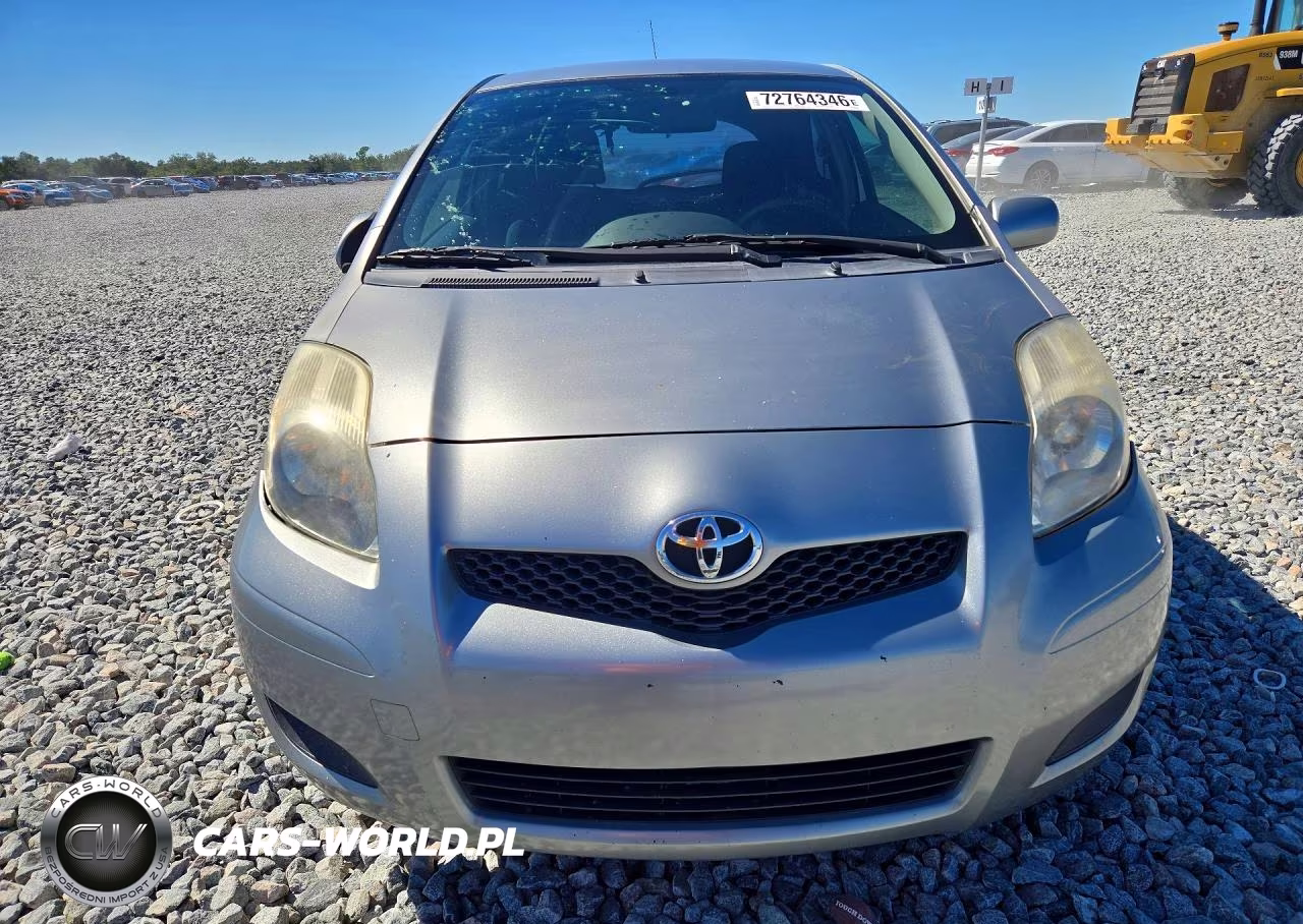 2010 Toyota Yaris Base VIN:JTDJT4K36A5304660 - 5