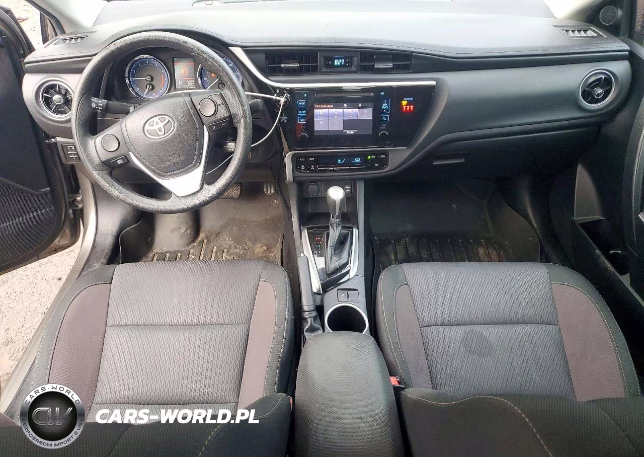 2018 Toyota Corolla Le VIN:2T1BURHE4JC072022 - 8
