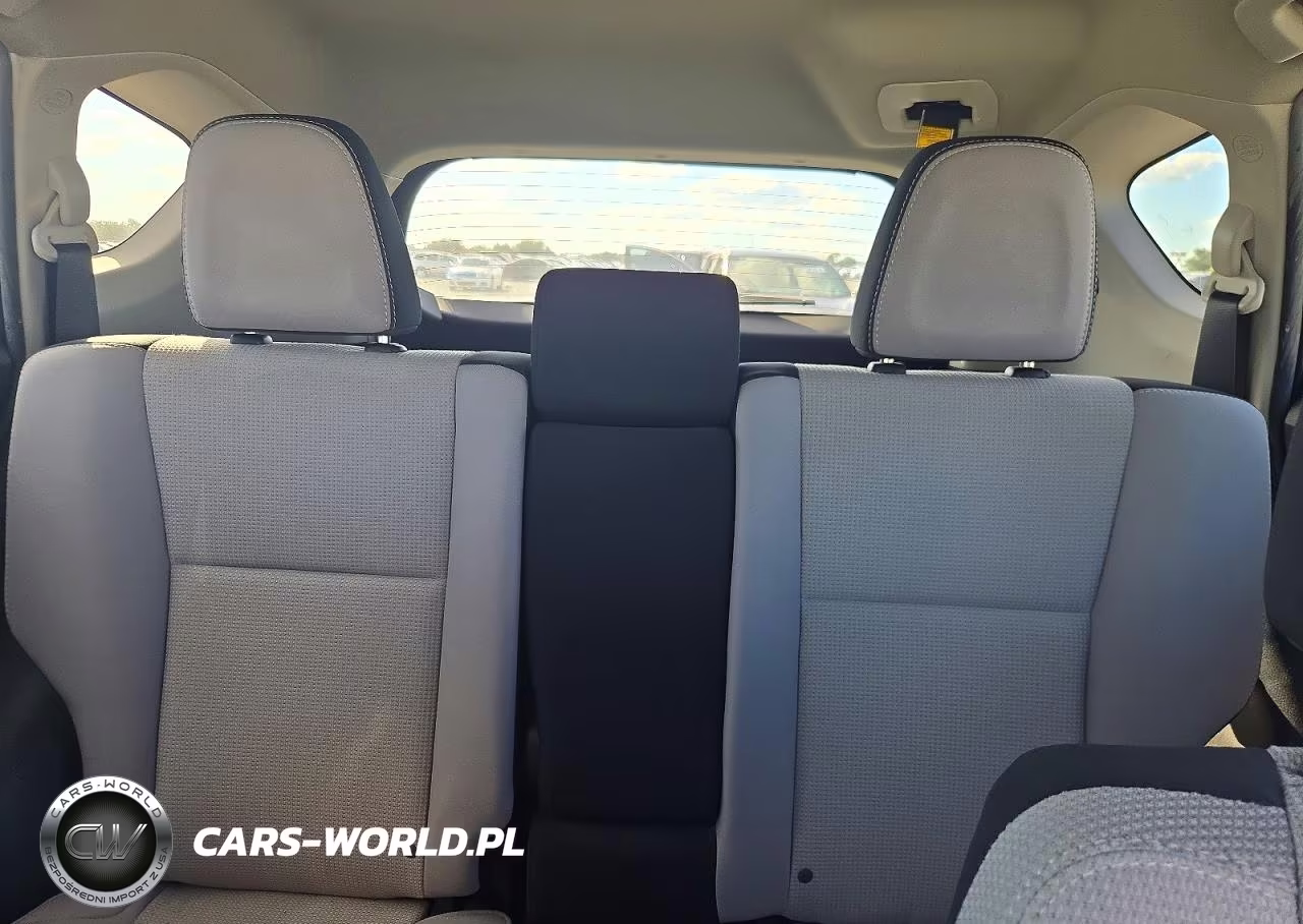 2017 Toyota Rav4 Xle VIN:2T3RFREV2HW562987 - 10