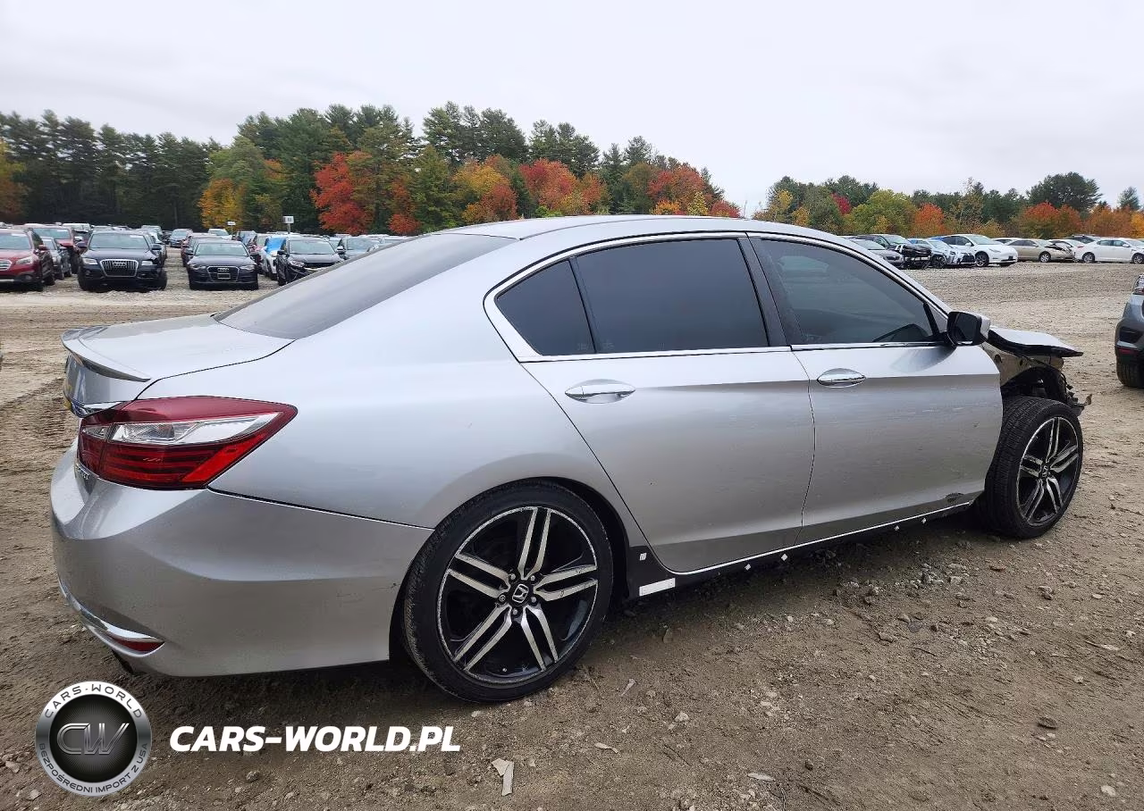 2016 Honda Accord Sport VIN:1HGCR2F50GA109775 - 3