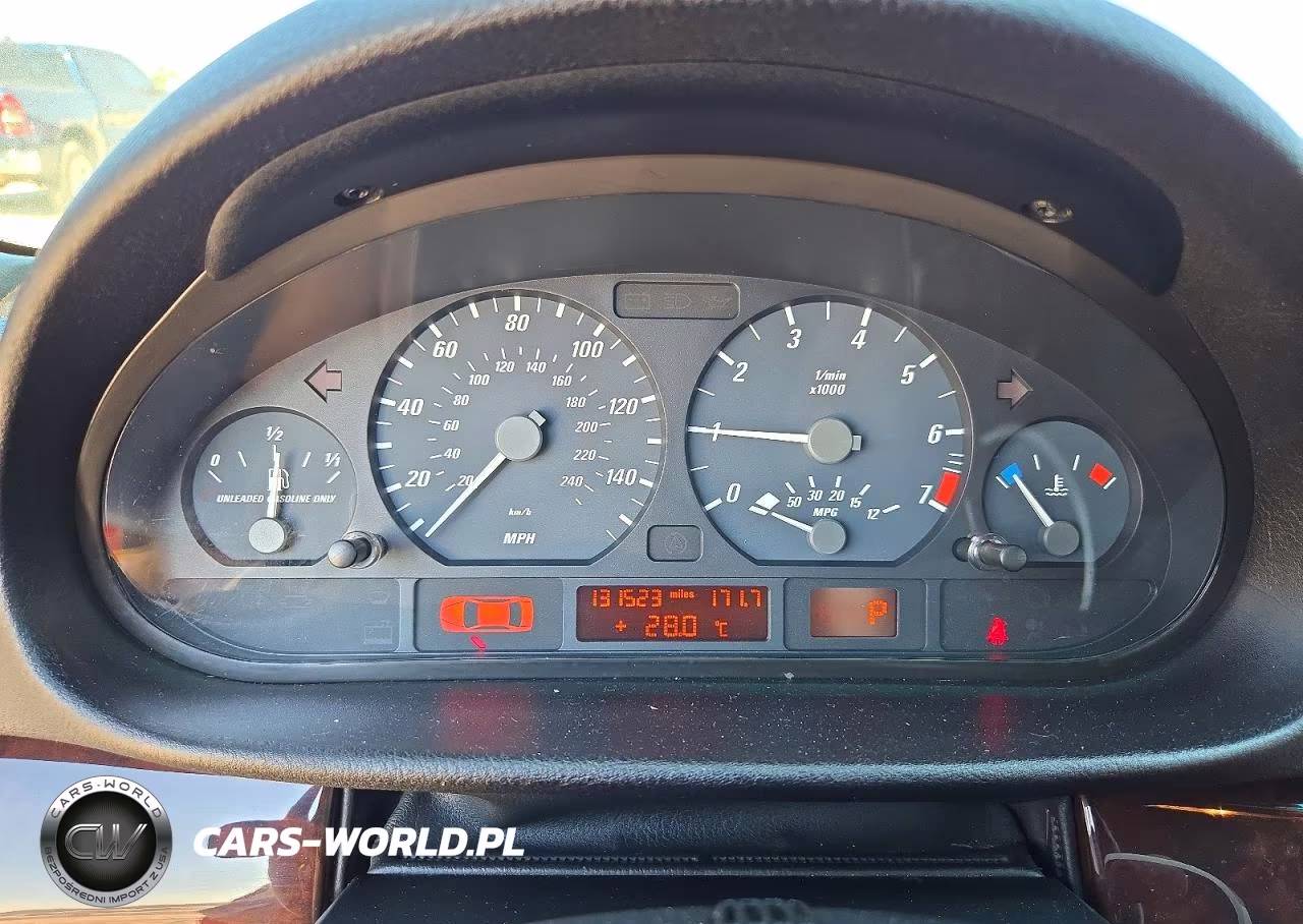 2006 BMW 325 Ci VIN:WBABW33446PX87393 - 9