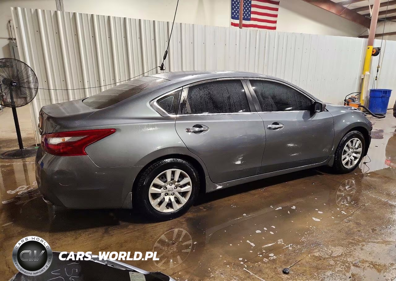 2018 Nissan Altima 2.5 S VIN:1N4AL3APXJC272621 - 3