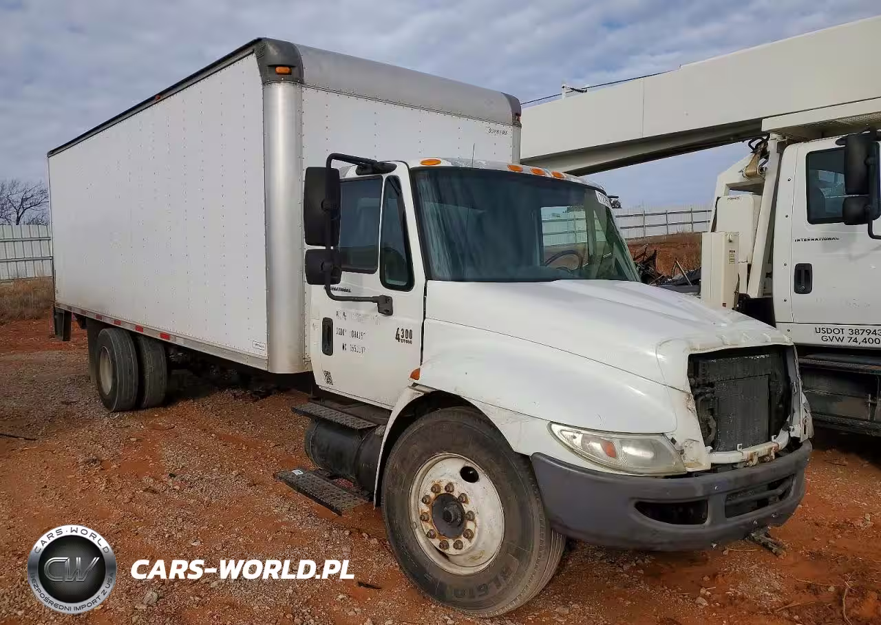 2008 International 4300 Box Truck