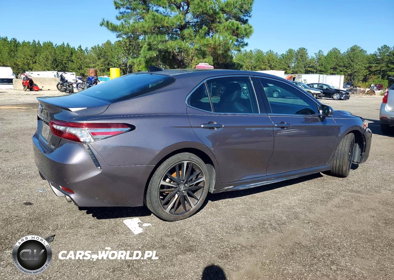 2019 Toyota Camry Xse VIN:4T1B61HK6KU737696 - 3