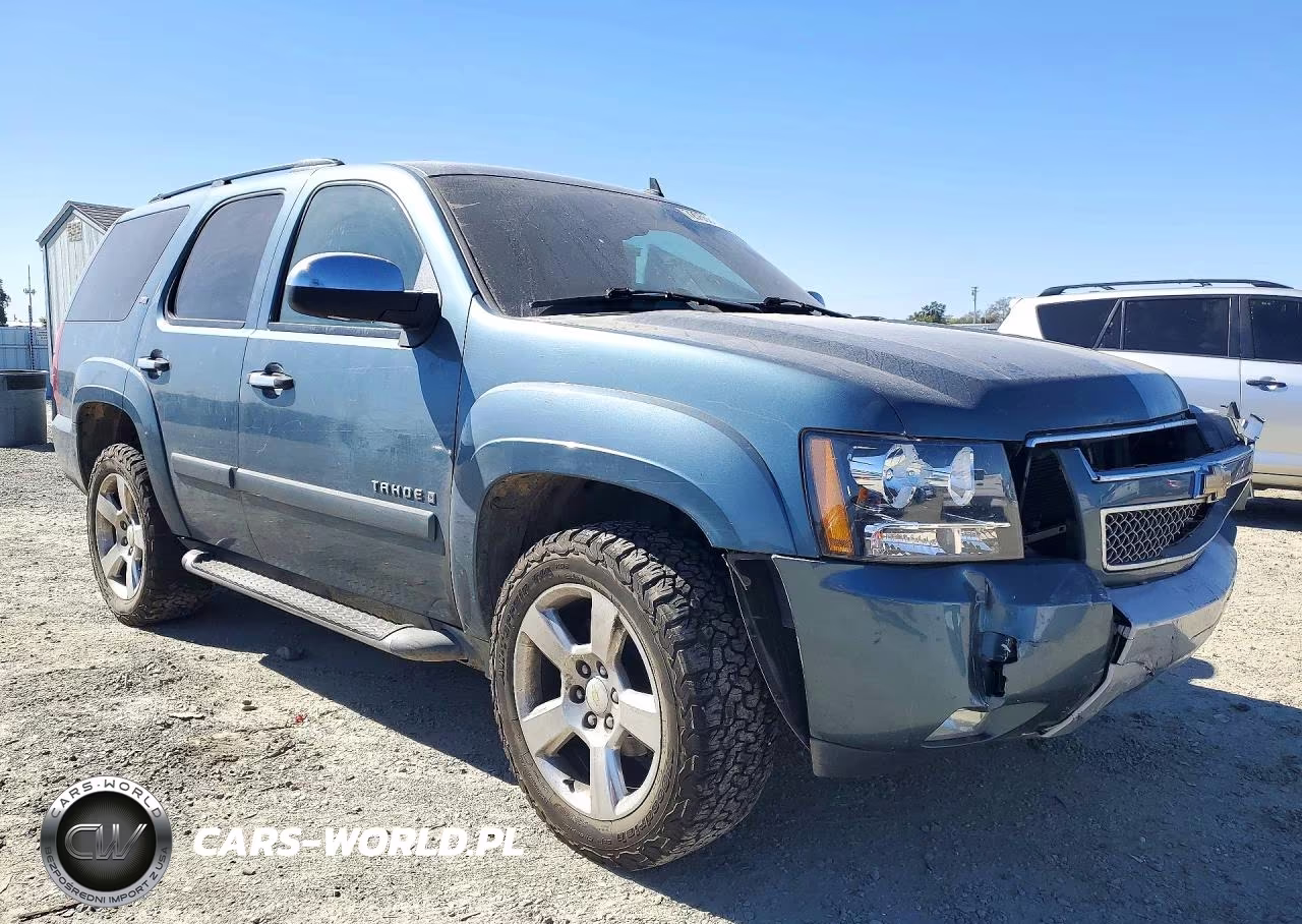 2008 Chevrolet Tahoe K1500 VIN:1GNFK13008R185445 - 4
