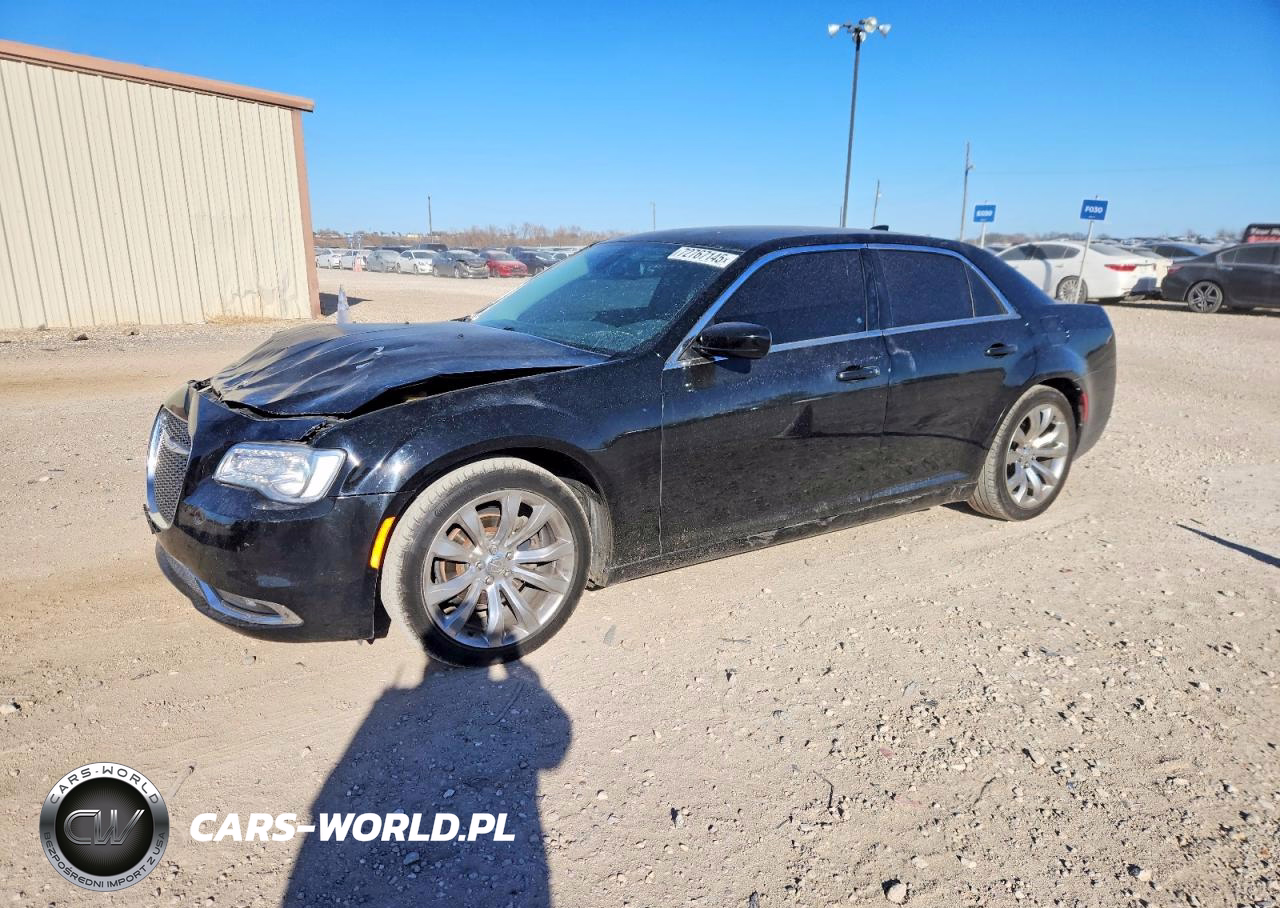 2019 Chrysler 300 Touring